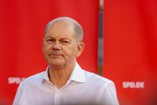 Olaf Scholz Vermögen, Alter, Größe, Bio